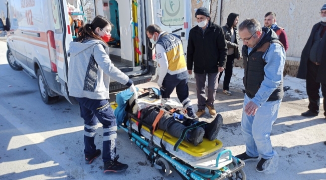 Aksaray'da otomobiller çarpıştı: 3 yaralı