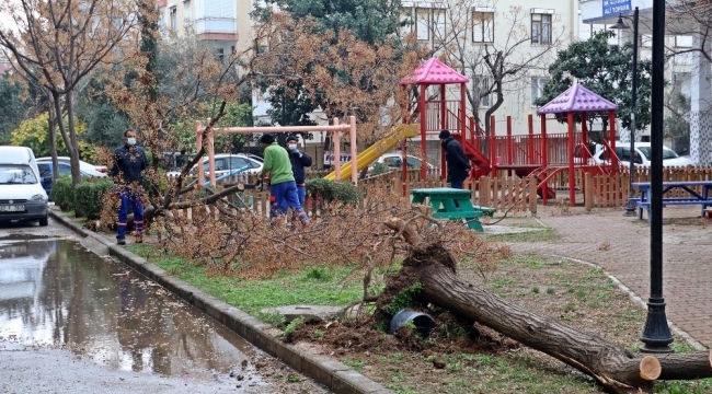 Antalya'da yarın için kuvvetli fırtına uyarısı