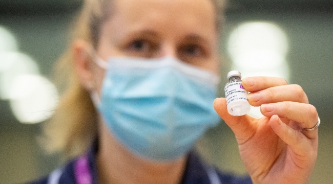 AstraZenecaOxford Üniversitesi, aşının AB'de kullanımı için EMA'ya başvurdu