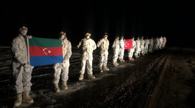 Azerbaycan askerleri "Kış Tatbikatı" için Kars'ta