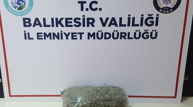 Balıkesir'de polisten 10 şahsa uyuşturucu operasyonu