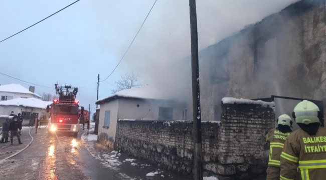 Balya'da ev yangını