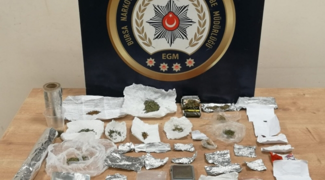 Bursa'da 1 kilo 250 gram uyuşturucu ele geçirildi
