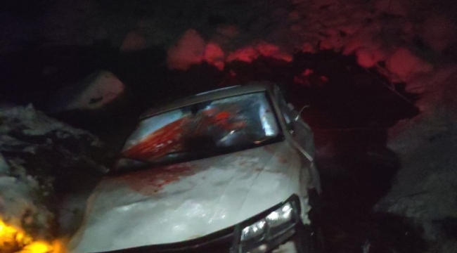 Bursa'da 3 gencin bulunduğu otomobil 40 metrelik uçurumdan aşağı uçtu