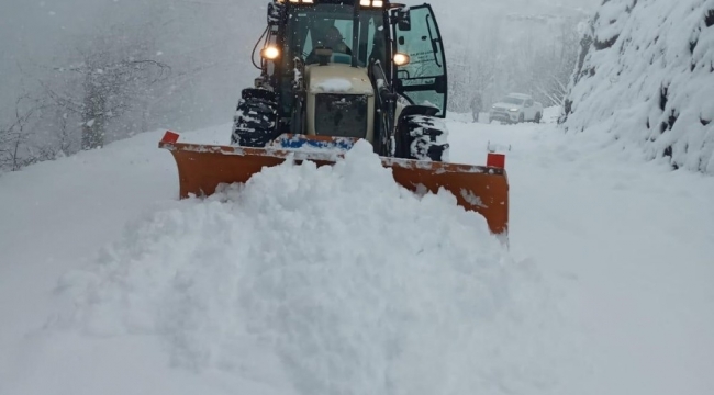 Düzce'de kar nedeniyle kapanan 228 köy yolu ulaşıma açıldı