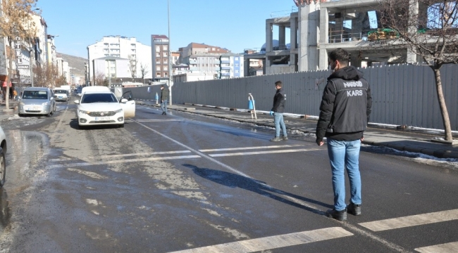 Kars'ta polisten korona tedbirleri uygulaması