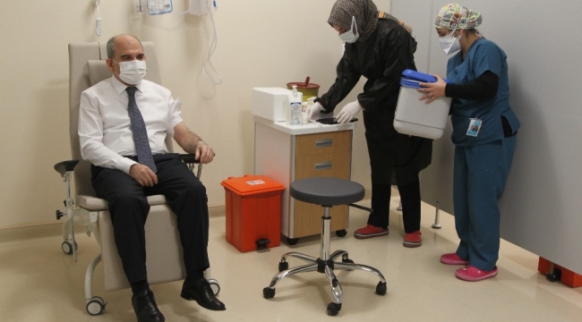 Konya'da korona virüs aşısı yapılmaya başlandı