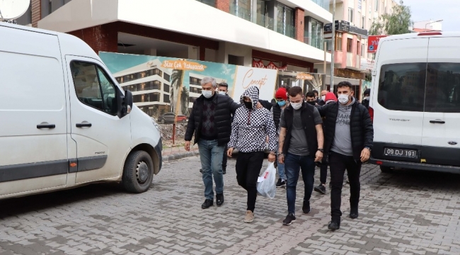 Kuşadası'ndaki 16 ayrı hırsızlık olayının şüphelisi 7 kişi yakalandı