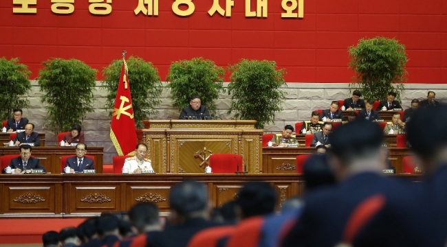 Kuzey Kore lideri Kim Jong-Un: "Dış politikamız en büyük düşmanımız ABD'yi bastırmaya odaklanmalı"