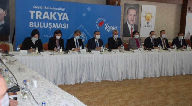 Özhaseki: "HDP'li belediyelerin hizmet etmek gibi bir derdi yok"