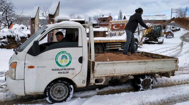 Pazarlar Belediyesi'nden karla mücadele seferberliği