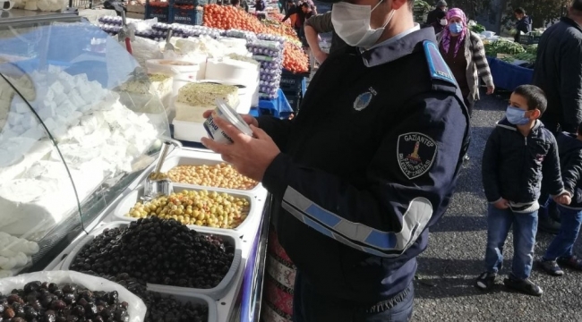 Şahinbey'de zabıtalar hem denetliyor hem de bilgilendiriyor