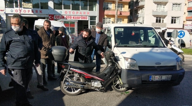 Samsun'da motosiklet hafif ticari araçla çarpıştı: 1 yaralı