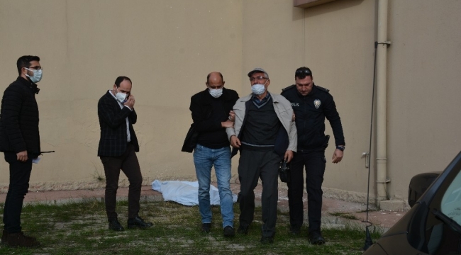 Sinop'ta 8. kattan düşen emekli öğretmen öldü