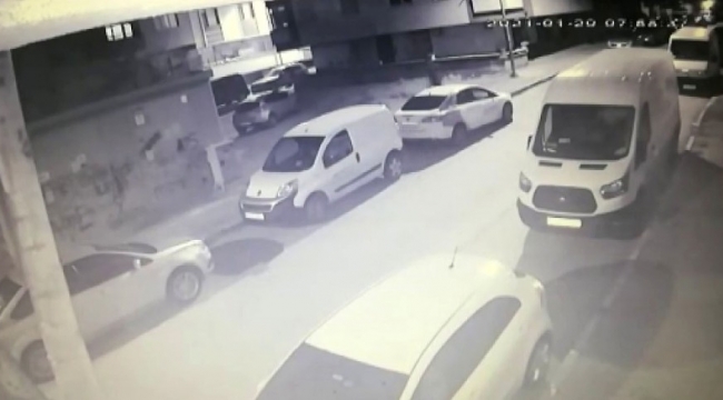 Sokağa çıkma kısıtlamasında otomobil hırsızlığı kamerada