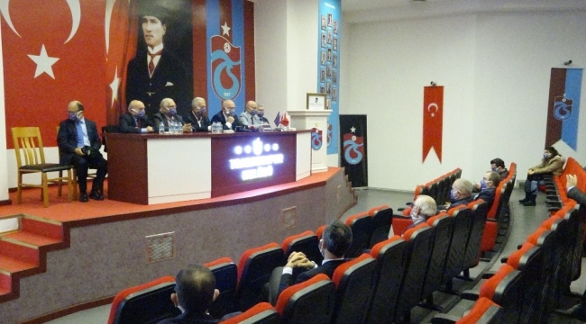 Trabzonspor Divan Kurulu Başkanı Ali Sürmen, yeniden aday olduğunu açıkladı