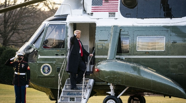 Trump, Beyaz Saray'a veda etti