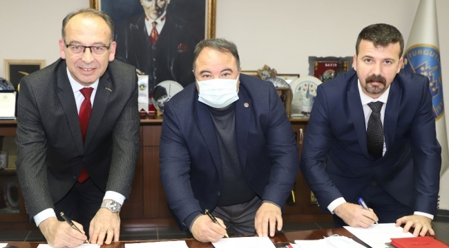 Turgutlu'da 2021 yılı iyileştirme zamları için imzalar atıldı