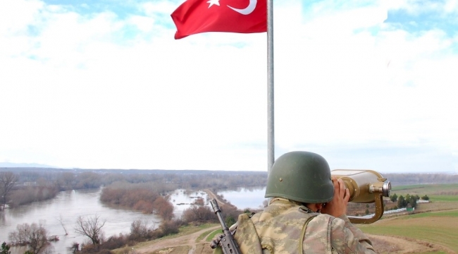 Yurda kaçak yollarla girmeye çalışan bir PKK'lı Jandarma ekipleri tarafından yakalandı