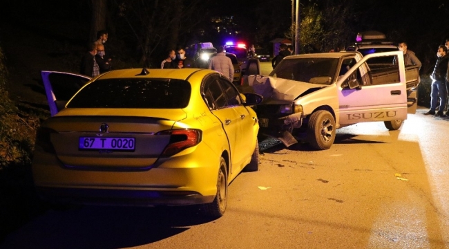 Zonguldak'ta yeni yılın ilk kazası: 2 yaralı