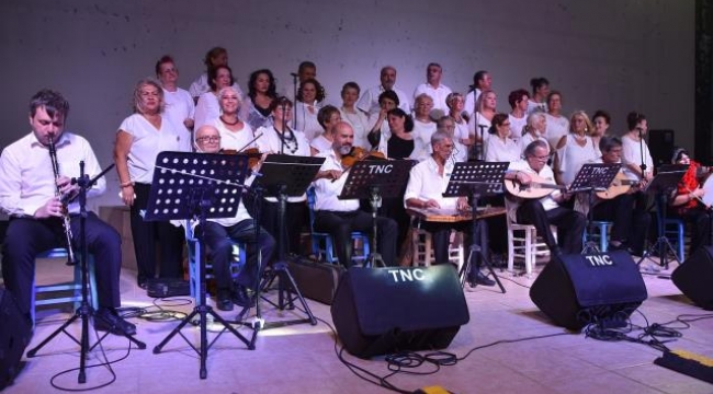 Yeni Foça'da Türk Sanat Müziği Akşamı