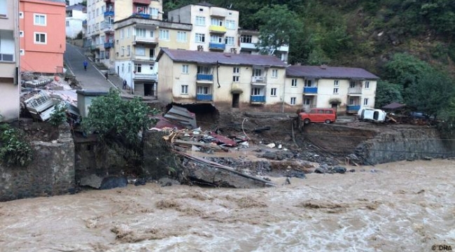 Sel felaketinde can kaybı 27'ye yükseldi 