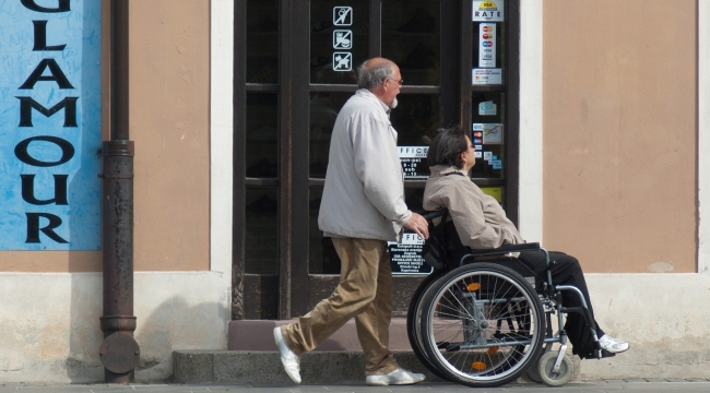 Bakıma ihtiyacı olan engelli vatandaşlara maddi destek! 