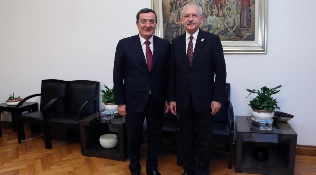 Kılıçdaroğlu Konak Belediyesi'nin tamamlanan projeleri için İzmir'de