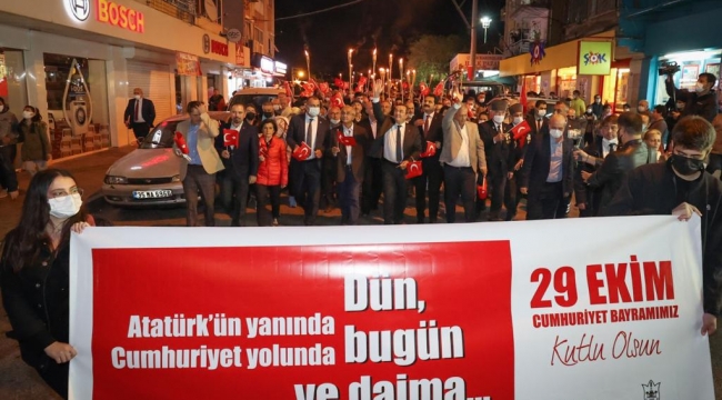 Konaklılar Cumhuriyet Bayramını Gültepe'de kutladı