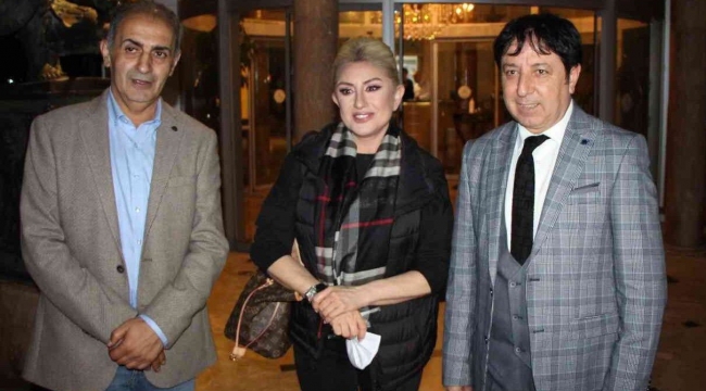 Ada Maksim Türk Müziğinin güçlü isimlerini ağırlamaya devam ediyor