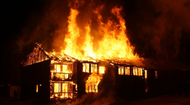 Yangın Faciası: 4 çocuk yaşamını yitirdi 