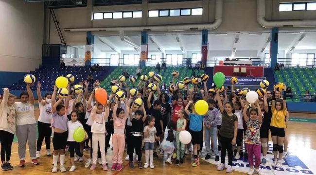 BODRUMSPOR VOLEYBOL OKULU'NDA ANTRENMANLAR BAŞLADI