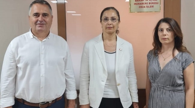 İzmir'li 3 avukattan 'sürtük' sözüne dava 