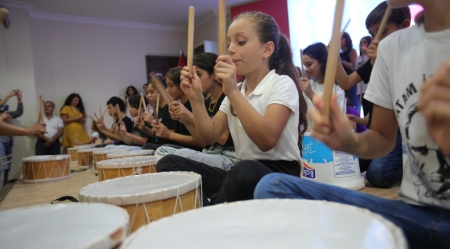 Bayraklı'da BASAMAK Yaz Okullarında renkli kapanış