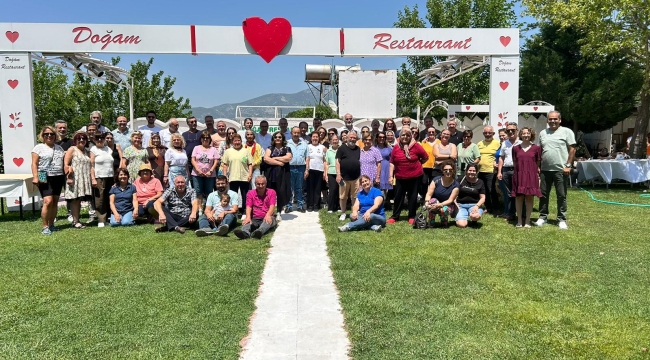 Oda Başkanı Kamiloğlu'na Mut'lulardan özel plaket